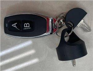 Key And Remote Control For X5 Mobility Scooters